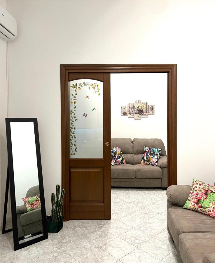 Gabry Central Apartment ปาแลร์โม ภายนอก รูปภาพ
